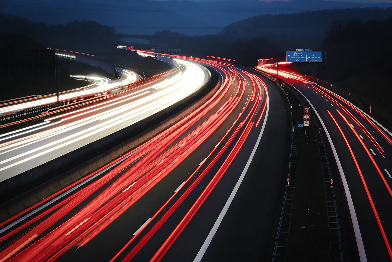 Wie lange dauert die KFZ Online-Abmeldung wirklich?